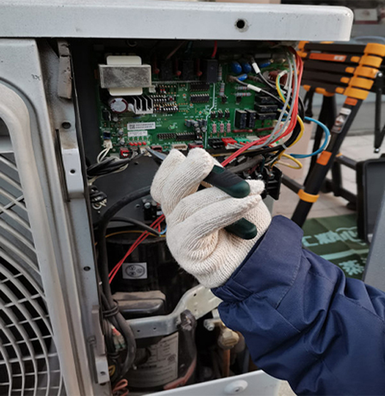  三都维修空调不制热